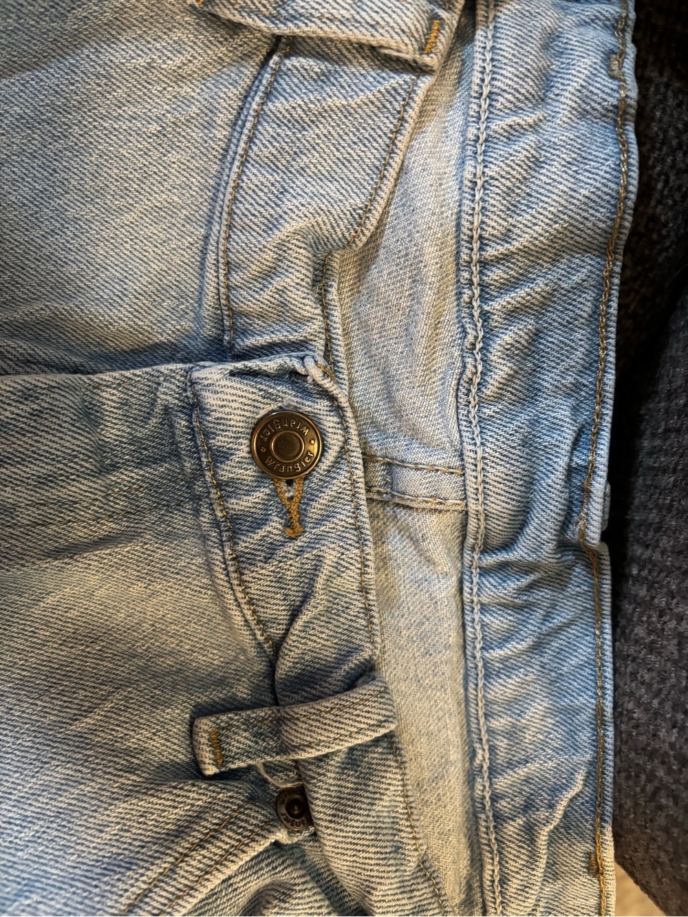 Wrangler Light Blue Men’s Straight Jeans. 34x30